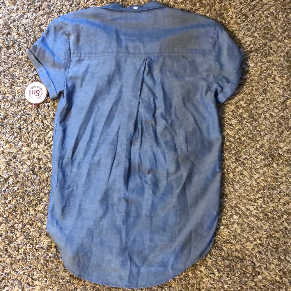 Embroidered button down top - Picture 4 of 4
